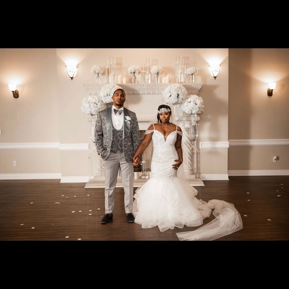Colors Couture Wedding Dress - Picture 2 of 6